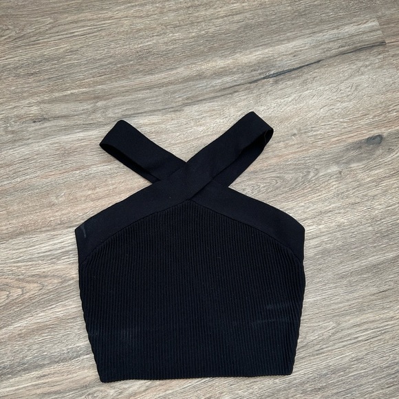 Tops - Aritzia Criss Cross Crop Top